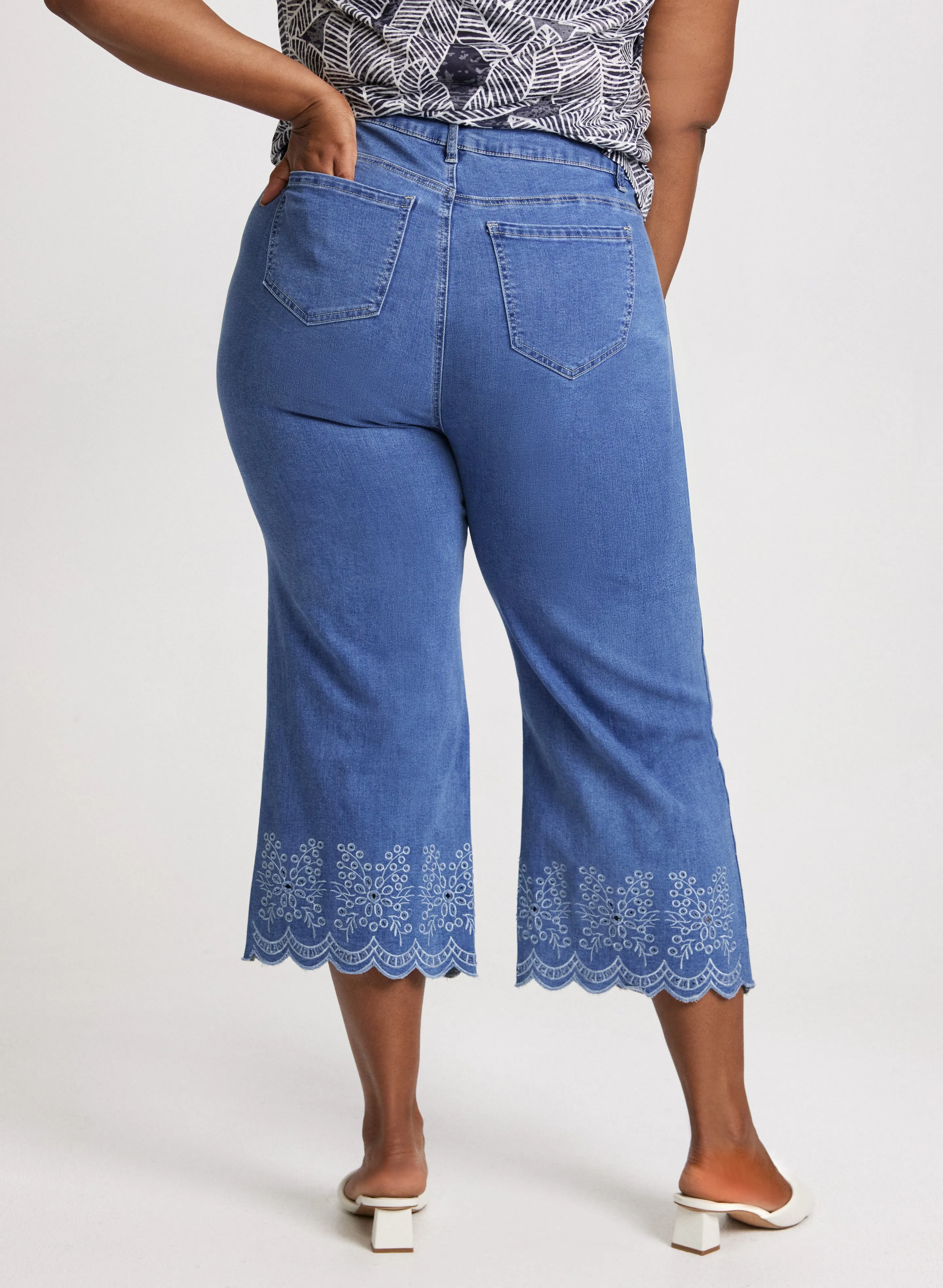 Embroidered Hem Culotte Jeans