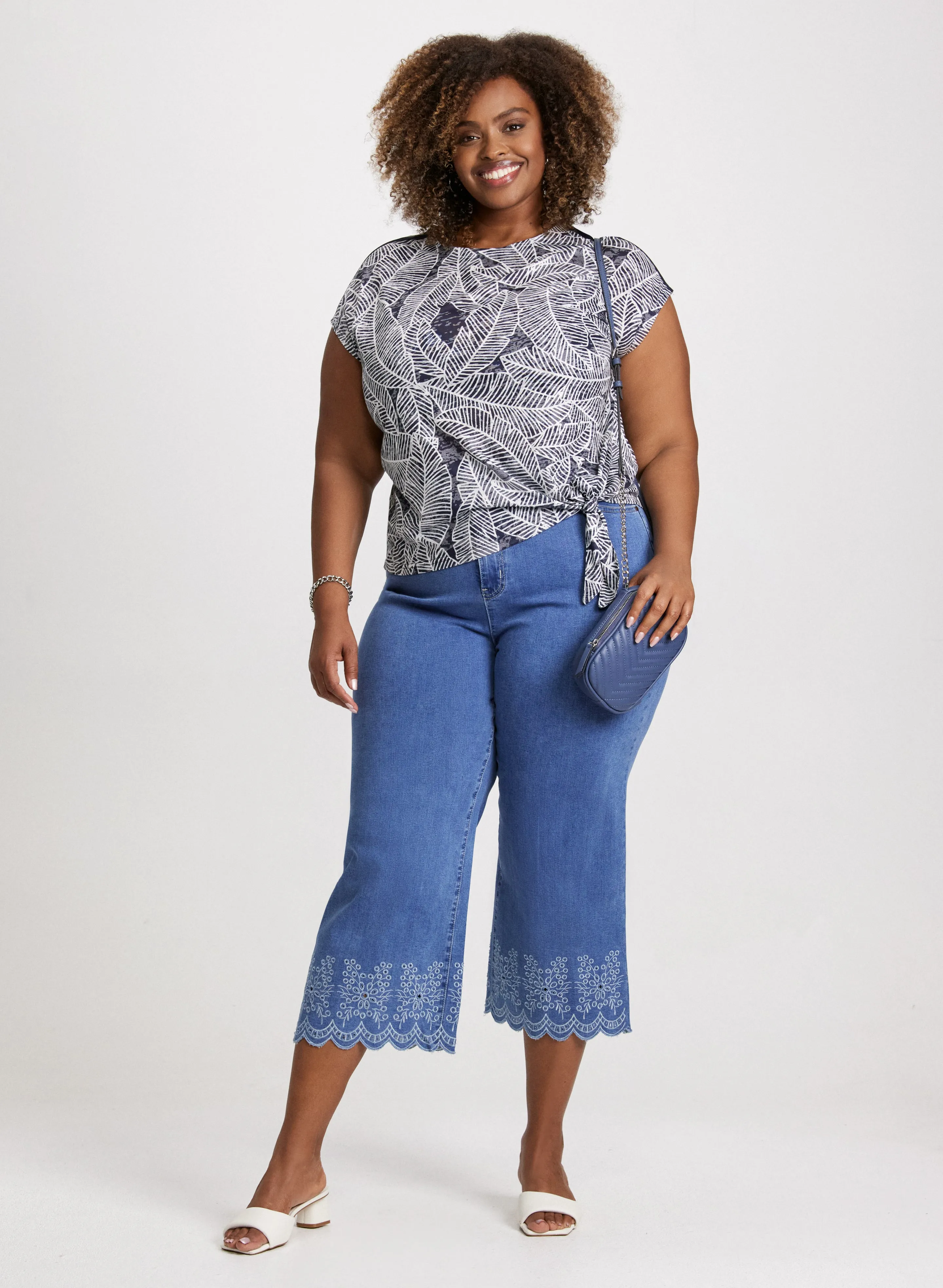 Embroidered Hem Culotte Jeans
