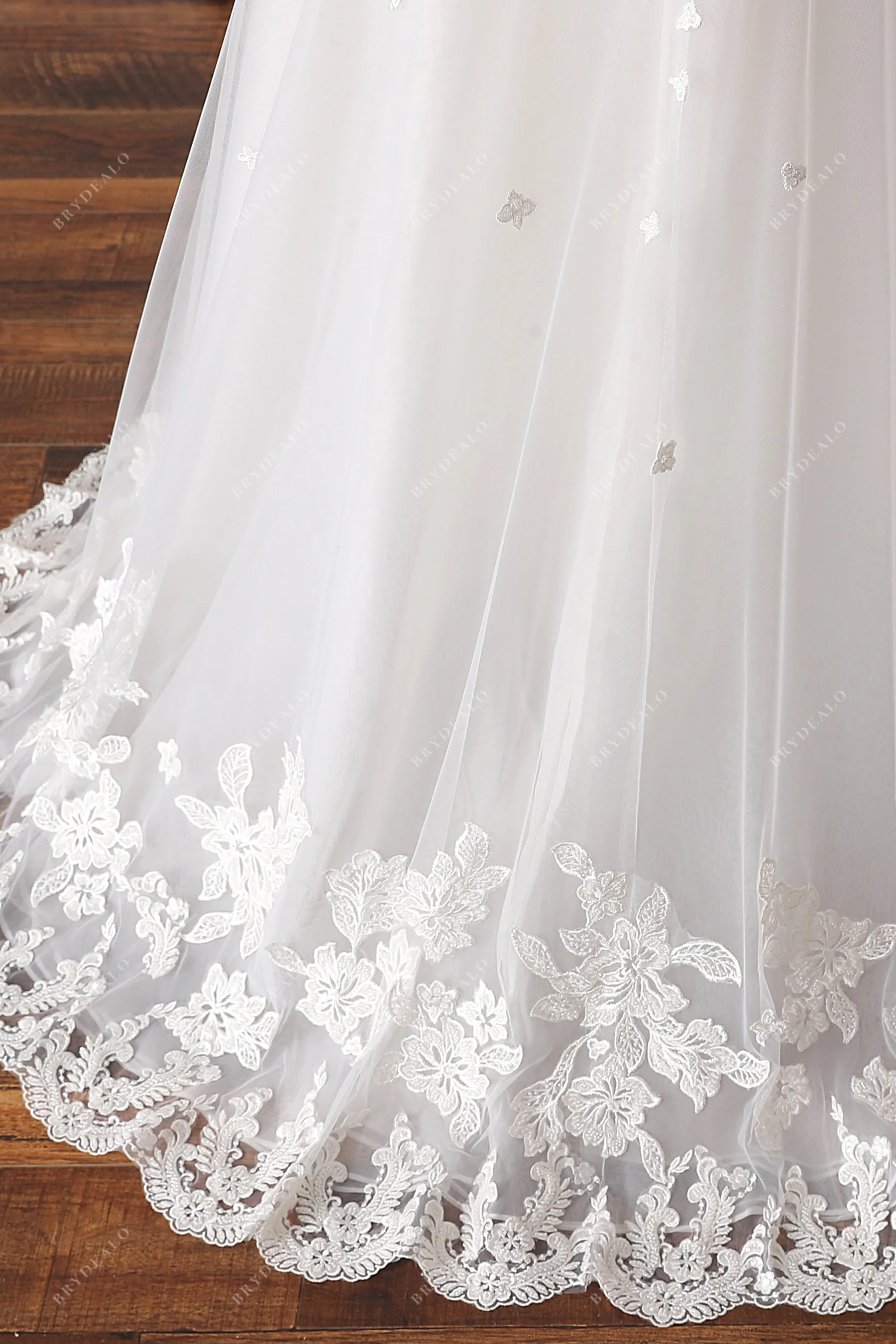 Gorgeous Lace V-neck Modern Mermaid Bridal Gown with Overskirt