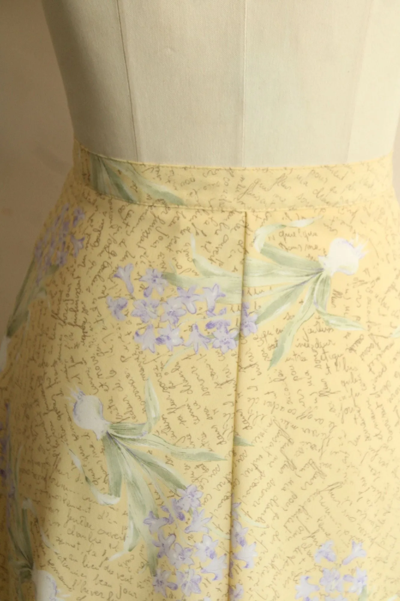 Vintage 1990s Hillard & Hanson Yellow Floral Print Skirt
